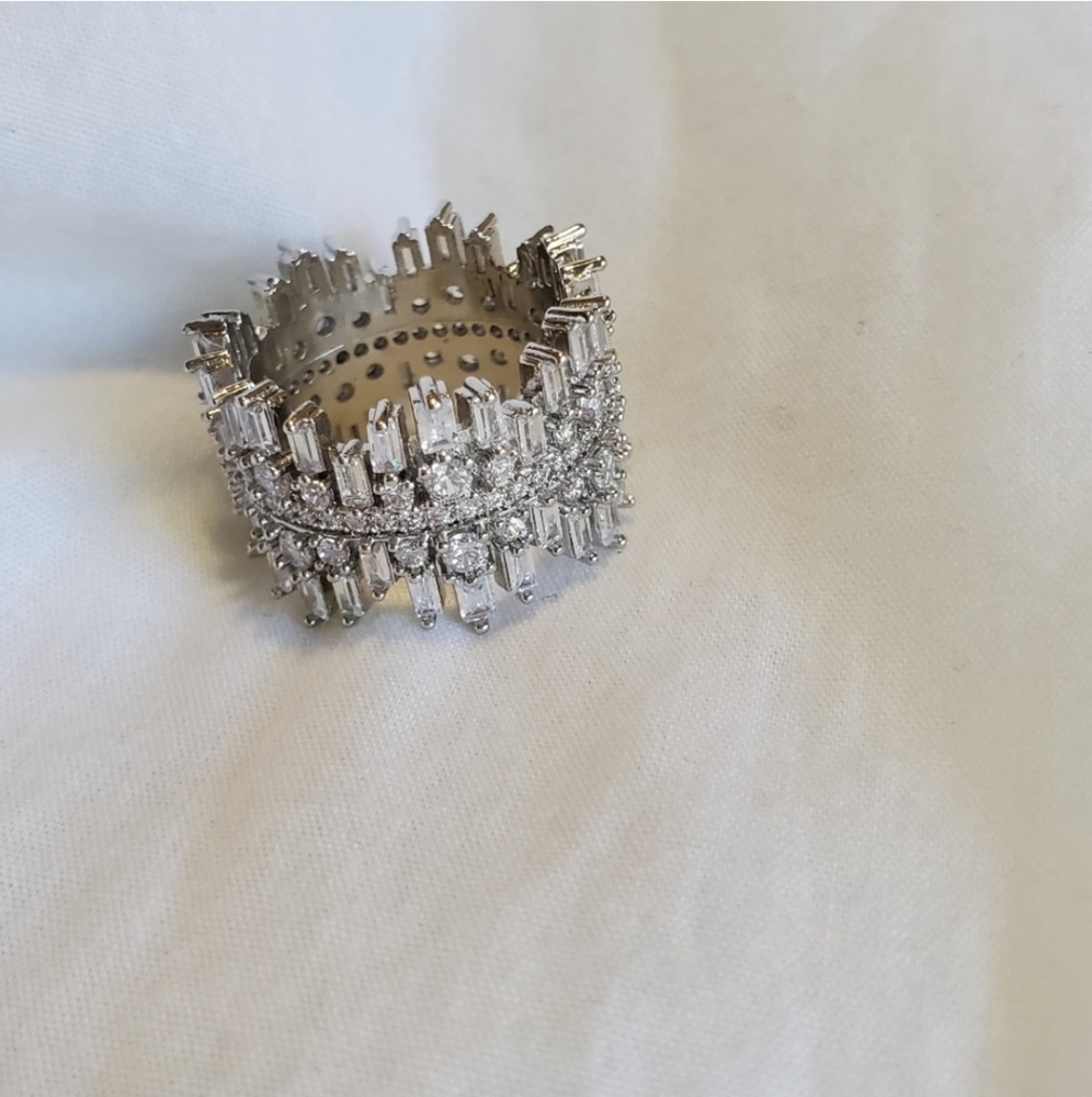New Elegant Wide Wedding/Engagement Ring - Picture 8 of 12